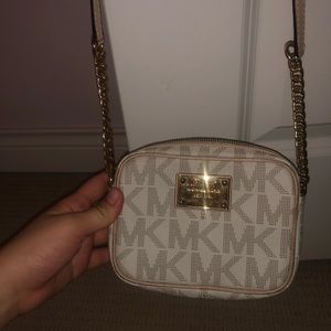 Micheal Kors over the shoulder/crossbody bag!!